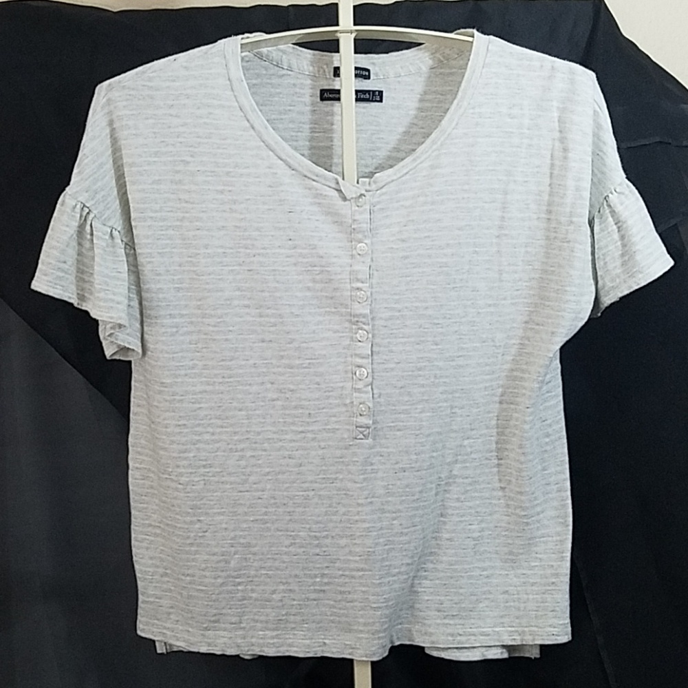 Abercrombie & Fitch Top